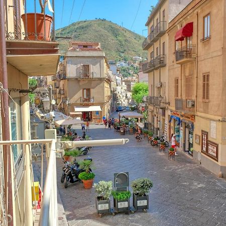 Porta Di Terra 'Luxury Suite ' Cefalu Exterior photo