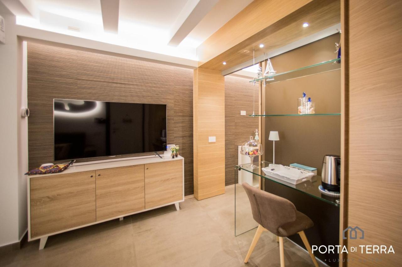 Porta Di Terra 'Luxury Suite ' Cefalu Exterior photo